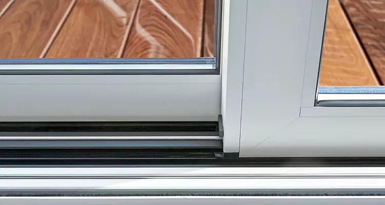 Patio Doors Leaking Water Issue Repair Services in Three Lakes, FL